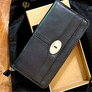 FOSSIL  black leather wallet BRAND NEW!